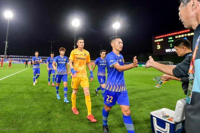 英格兰名哨安东尼·泰勒宣布退休